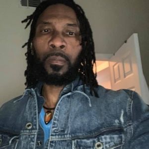 Meet your Posher, Derrick